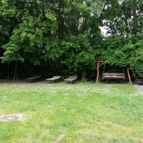 Kid Familia Panzio Balatonszarszo Bed & Breakfast Bagian luar foto